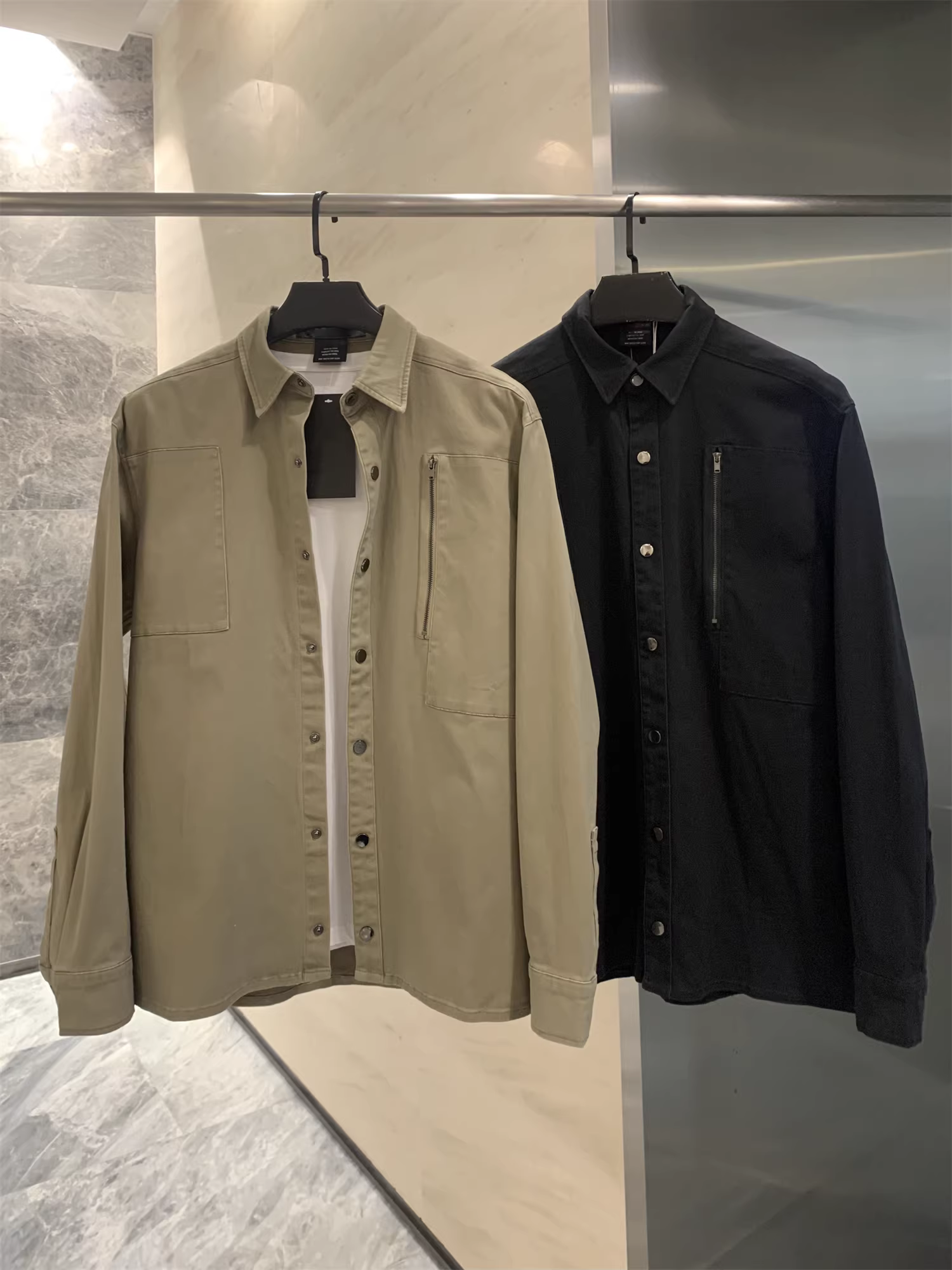 Don Quixote, một sản phẩm tuyệt vời! Áo khoác kiểu áo sơ mi chất liệu cotton co giãn, dáng rộng, phong cách công sở dành cho nam.