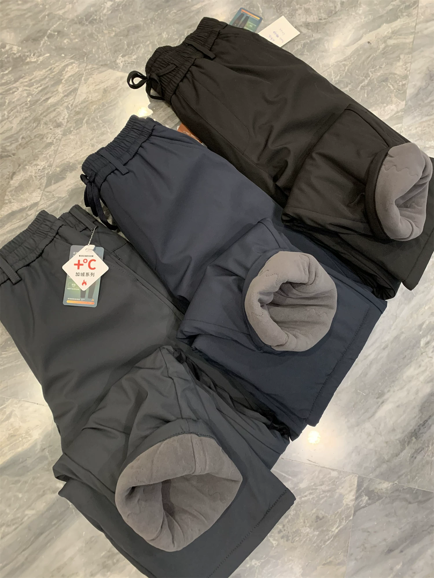 Don Quixote, một chiếc dành cho mùa đông! Quần nam phong cách năng động ngoài trời mùa thu đông, màu trơn, ống thẳng, lót lông cừu, ấm áp, kiểu dáng thường ngày.