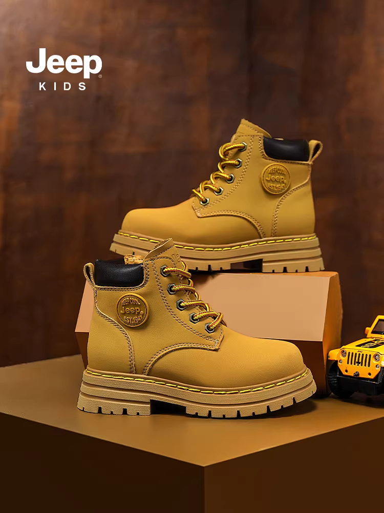 Giày bốt màu vàng trẻ em Jeep Giày bốt Martin dành cho bé trai 2025 Giày đi bộ đường dài ngoài trời mùa thu đông mới dành cho bé gái Giày bốt phù hợp với gia đình