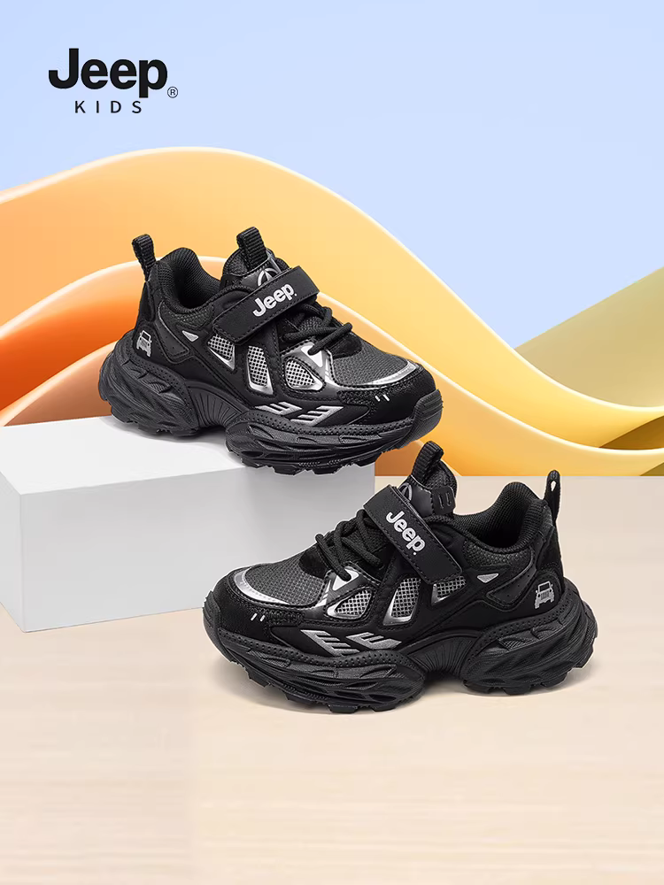 Giày thể thao trẻ em màu đen Jeep, giày chạy bộ mới mùa thu 2025 dành cho bé gái, giày bố nhẹ mùa xuân thu dành cho bé trai.