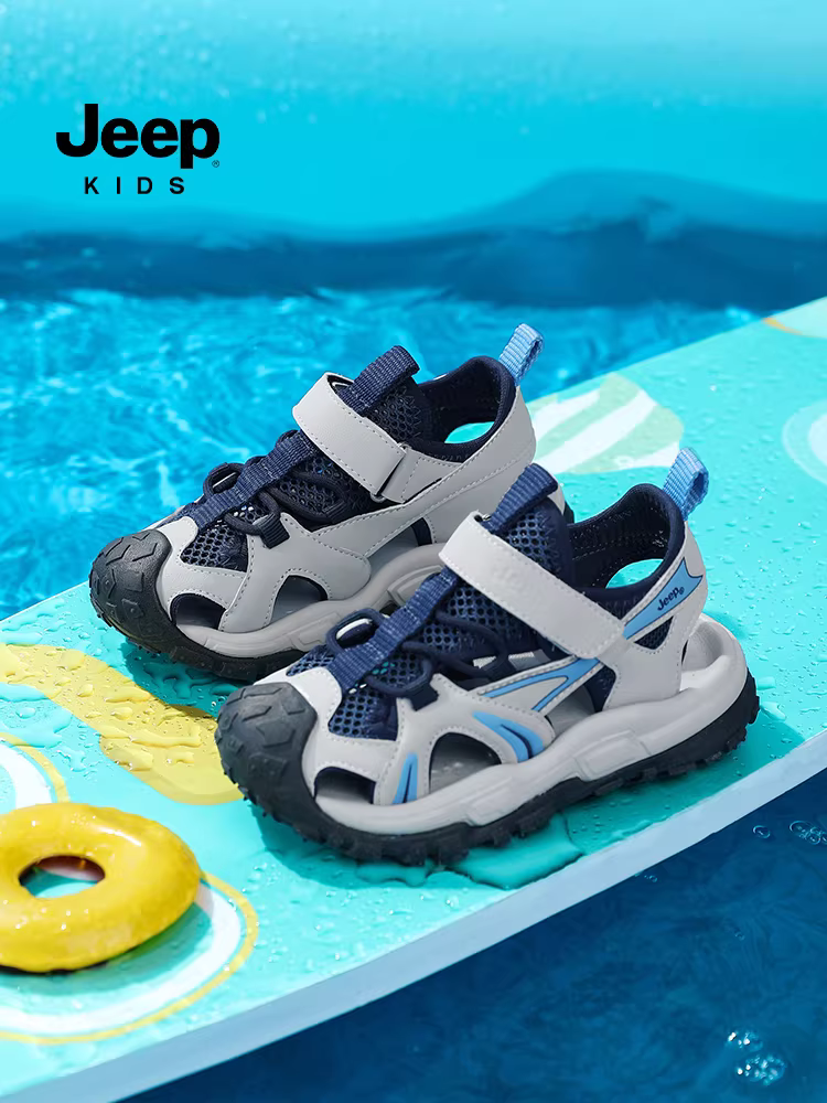 Dép nam Jeep mũi kín, giày thể thao mùa hè cho trẻ lớn, mẫu mới 2024, giày đi biển trẻ em kiểu rỗng.