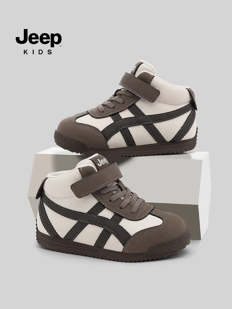 Giày thể thao cổ cao cho bé trai Jeep 2025 mới mùa thu đông chống thấm nước chống trơn trượt giày trẻ em giày cotton lót lông cừu