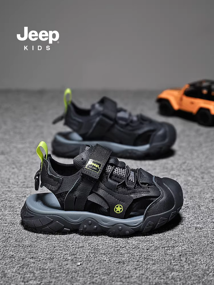 Giày sandal trẻ em mùa hè kiểu kín mũi đế mềm da bò dành cho trẻ lớn hơn, mẫu mới 2024, giày đi biển cho bé trai