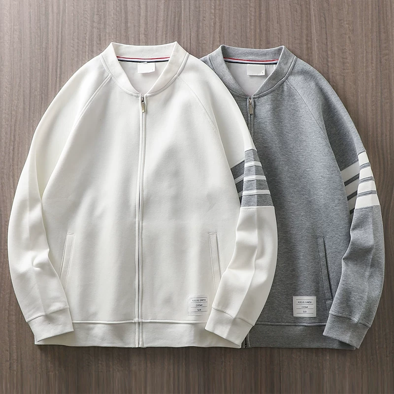 Áo khoác cardigan nam kiểu Mỹ, mùa xuân thu 2025, dáng rộng, cổ đứng, kiểu áo khoác bóng chày có bốn sọc, áo thể thao.