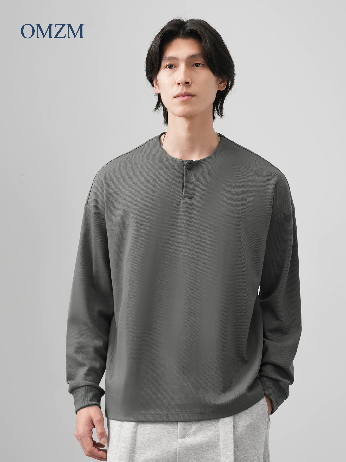 Áo thun nam tay dài cổ henley kiểu Mỹ OMZM 260G, chất liệu cotton twill dày dặn, thích hợp làm lớp lót mùa xuân thu, áo cổ tròn mùa thu.