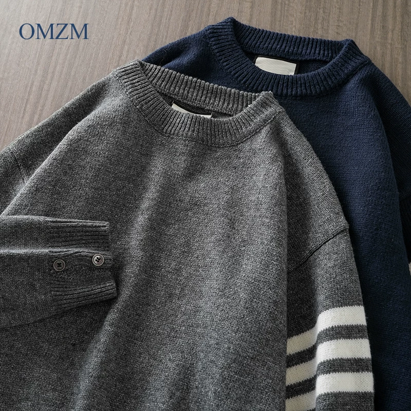 Áo len cổ tròn ba sọc OMZM dành cho nam, áo len dệt kim dày dặn ấm áp mùa đông, áo len dệt kim dáng rộng và giản dị.