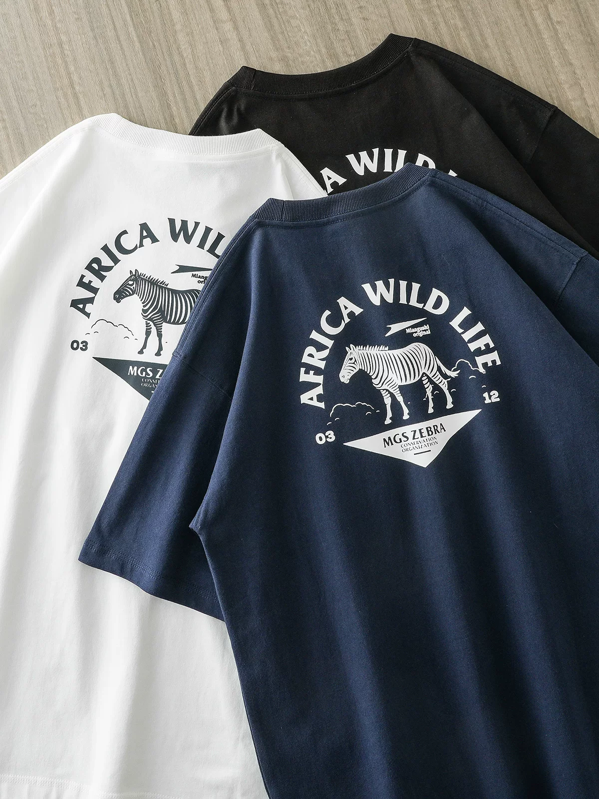 Áo thun nam cotton 100% dày dặn 320G, tay ngắn, kiểu mới hè 2025, phong cách retro Mỹ, in chữ, tay lửng thời thượng