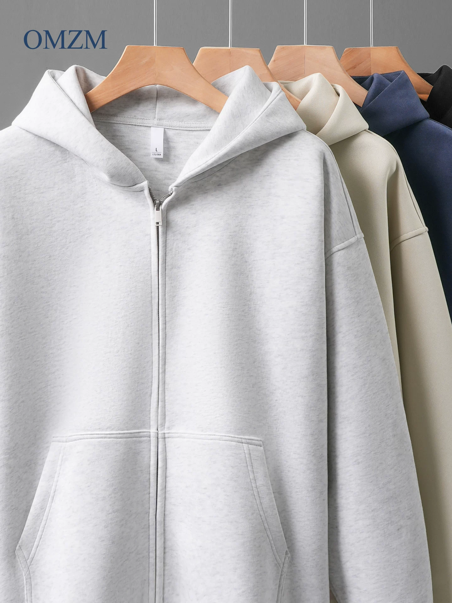 OMZM450G áo len cardigan hạng nặng áo len nam mùa thu màu xám có mũ trùm đầu có dây kéo áo khoác dáng rộng hình bóng áo khoác cặp đôi