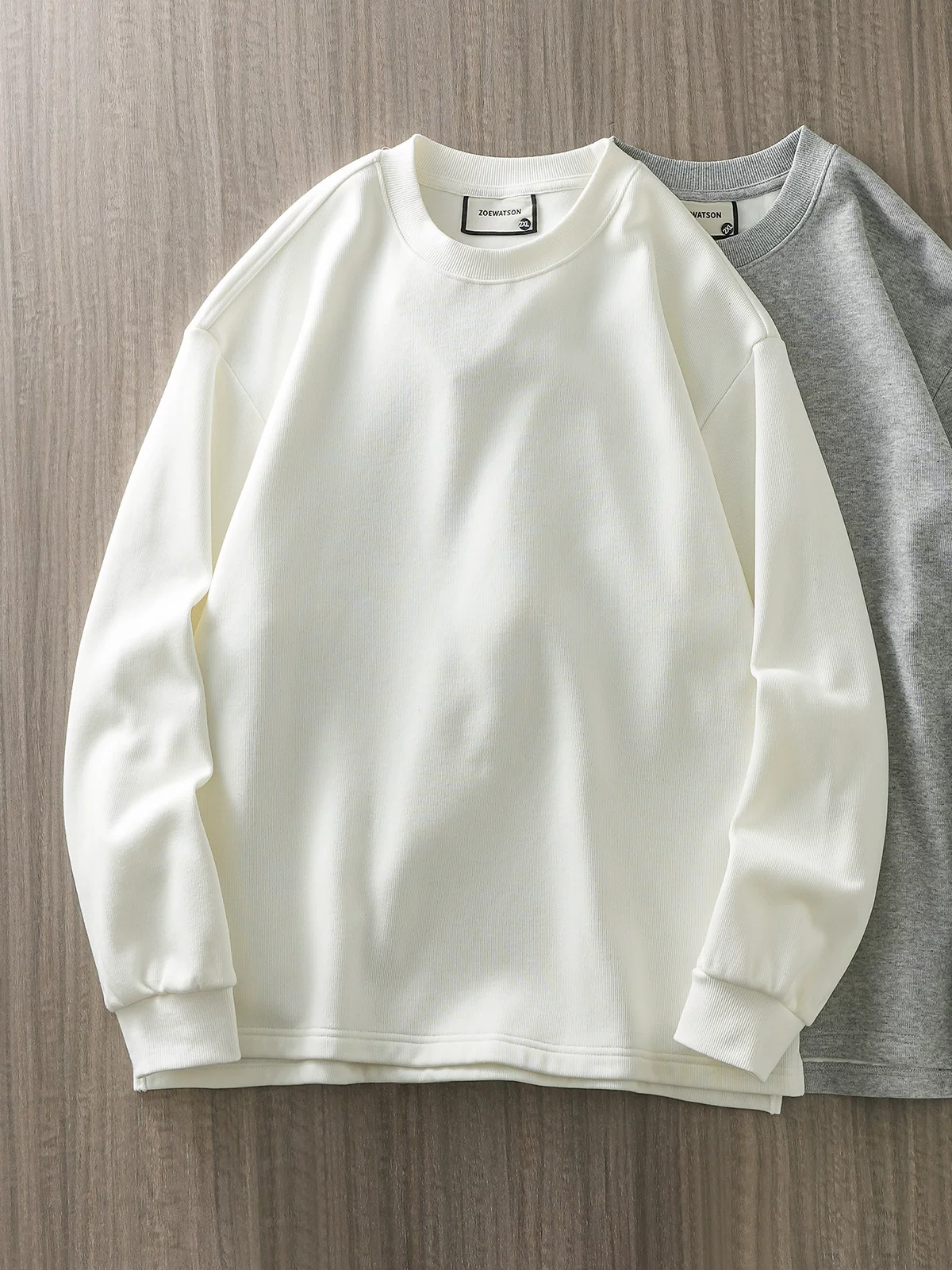 Áo thun cổ tròn lót lông cừu dành cho nam, áo lót màu trắng dày dặn mùa đông, dáng rộng, áo thun dài tay nặng 400G.