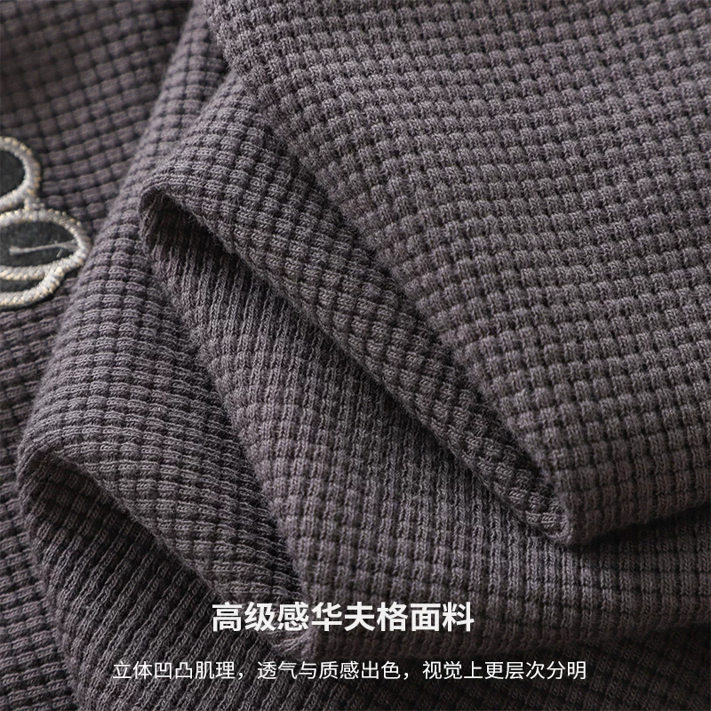 Quần thể thao nam chất liệu vải waffle thêu hình gấu kiểu Mỹ, mùa xuân thu, dáng rộng, dây rút mỏng, cảm giác cao cấp, quần jogger thường ngày.