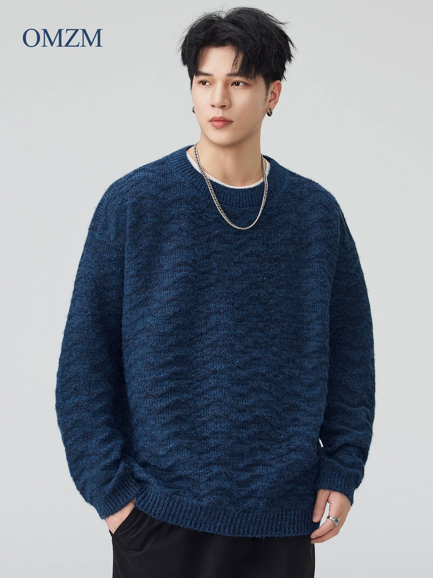 Áo len cổ tròn kiểu Mỹ OMZM dành cho nam, mẫu mới mùa đông 2025, chất liệu len merino dệt jacquard dày dặn, ấm áp và rộng rãi.