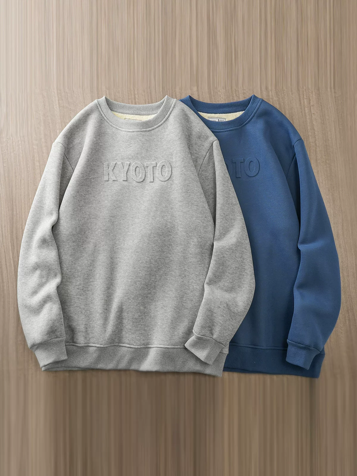 Áo len lông cừu hạng nặng OMZM500g dành cho nam, áo len cổ tròn lông cừu mùa đông mới, áo khoác lót lông cừu và dày dặn, hợp thời trang.