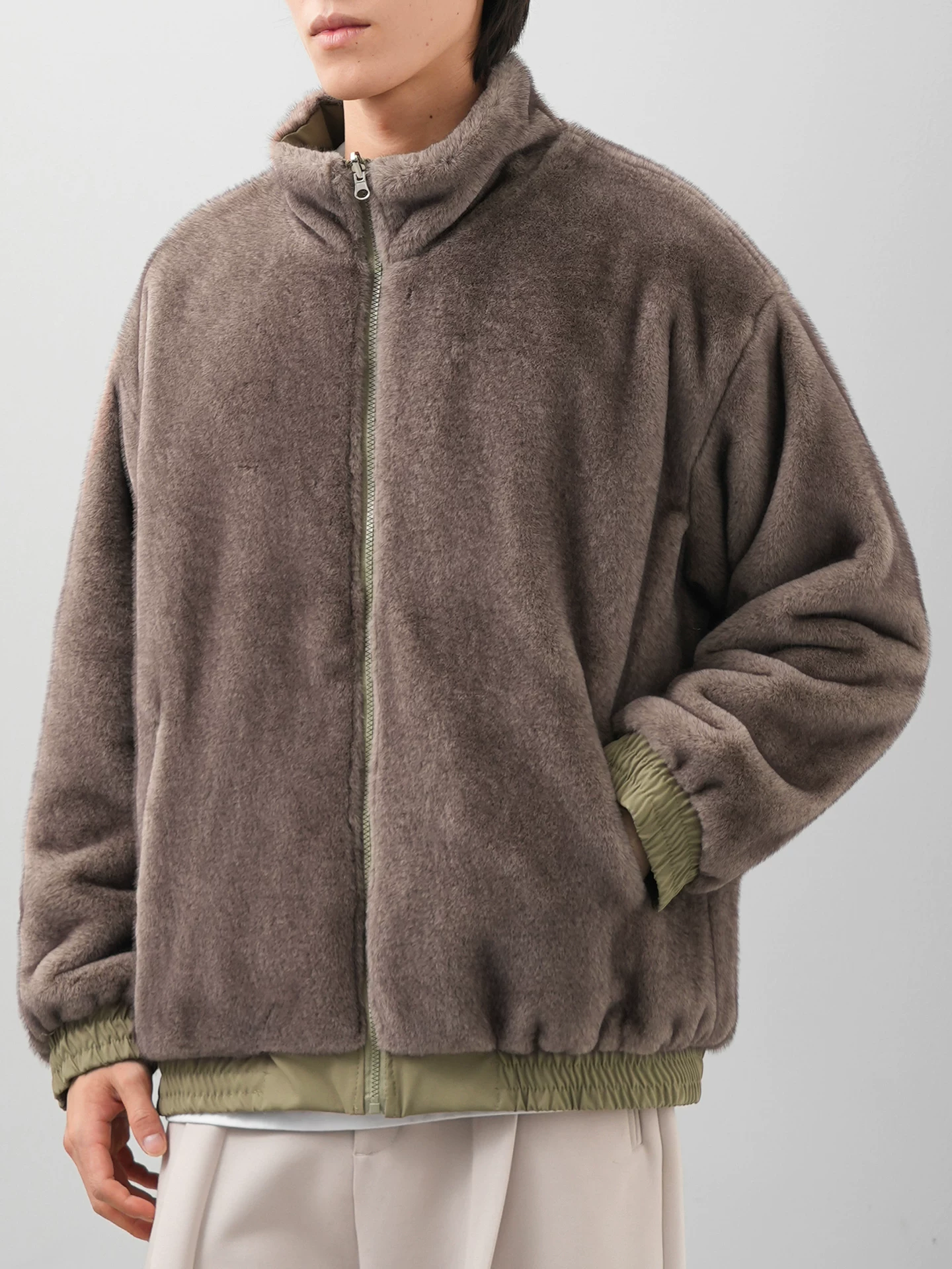 Áo khoác cotton dày lót lông cừu OMZM dành cho nam, áo khoác cổ đứng chống gió và ấm áp mùa đông, áo khoác có thể đảo ngược kiểu dáng sạch sẽ của Mỹ