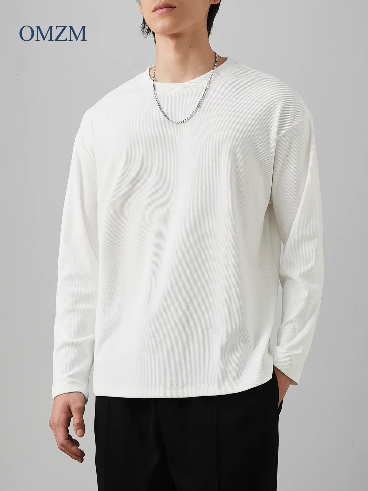 Áo thun dài tay nhung hạng nặng OMZM270G của Đức dành cho nam, áo sơ mi màu trơn sọc dọc mùa thu đông, áo thun cổ tròn.