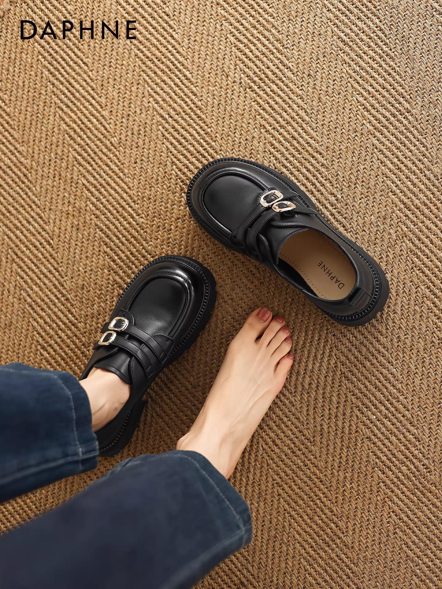 Giày Loafer Daphne nữ 2025 thu đông mới, đa năng, kiểu Anh, màu đen, đế dày, khóa đôi, giày da nhỏ