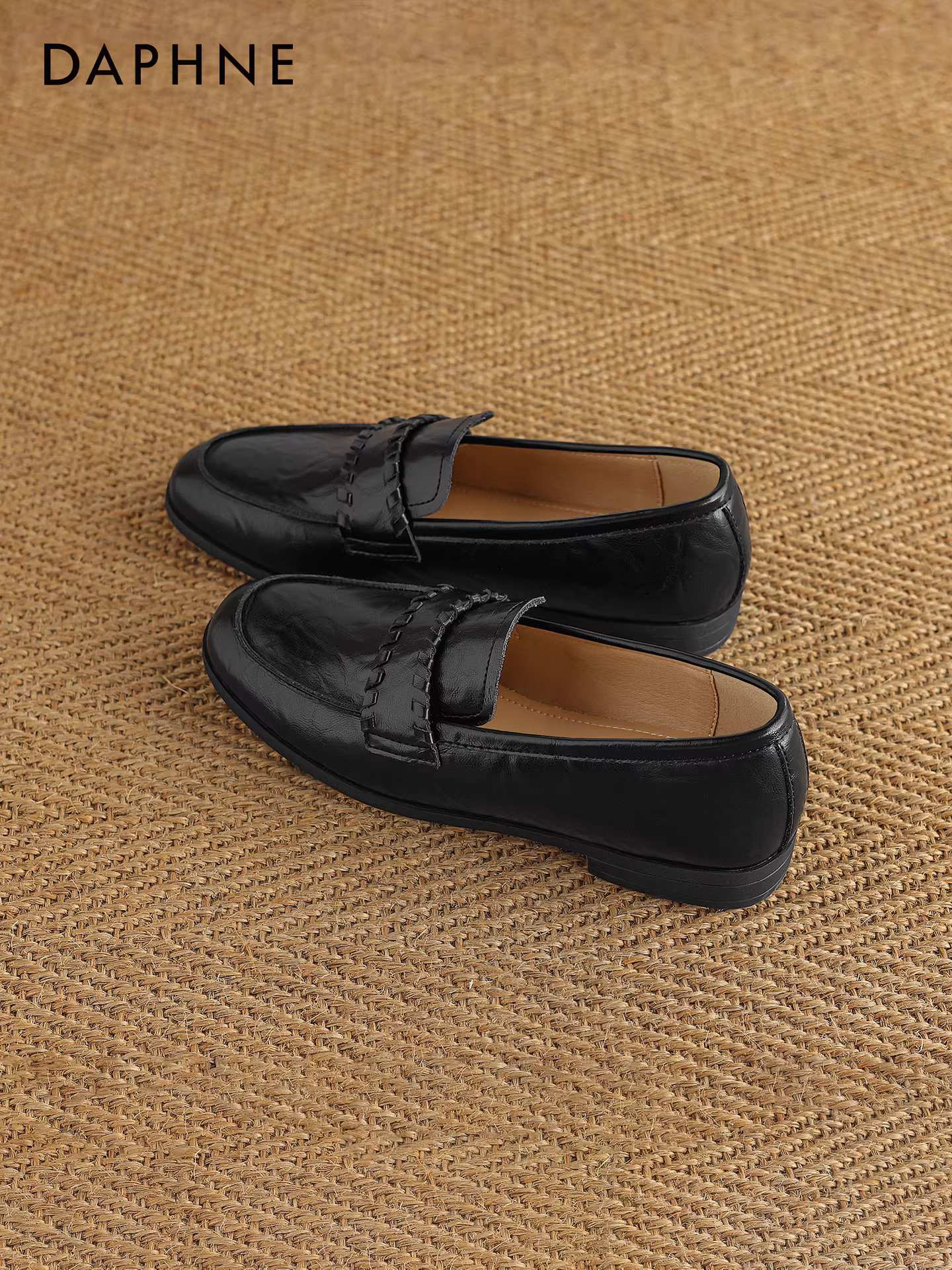 Giày Loafer đen Daphne dành cho nữ, mẫu mới Thu Đông 2025, giày bệt phong cách Anh, giày da đi làm, giày kiểu beanie