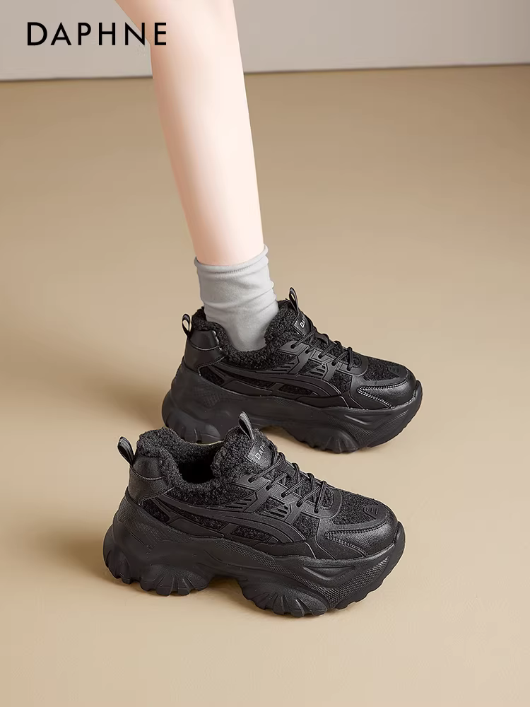 Giày bố đế dày Daphne dành cho nữ mùa đông 2025 kiểu mới lót lông giữ ấm giày cotton tăng chiều cao giày thể thao nữ ủng tuyết