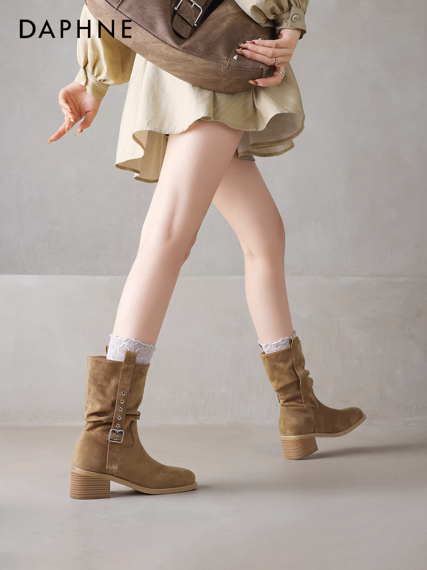 Giày bốt xếp ly Daphne dành cho nữ, mẫu mới thu đông 2025, kiểu Melard, cao đến giữa bắp chân, gót dày, kiểu cao bồi miền Tây, bốt ngắn