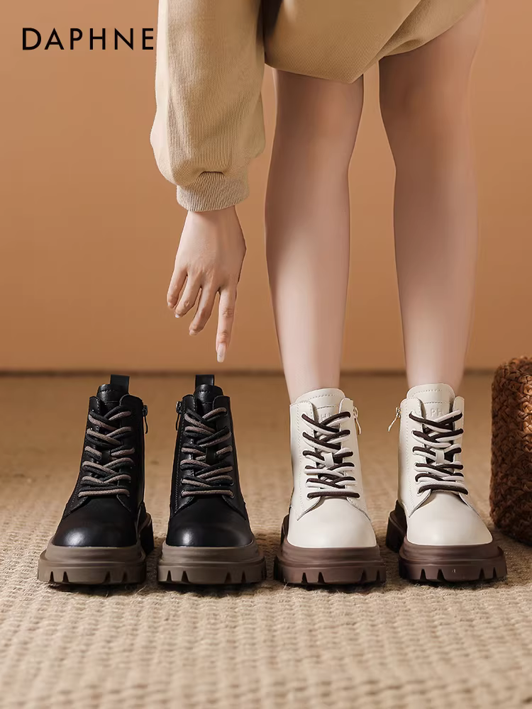 Giày bốt Martin đế dày Daphne dành cho nữ 2025, mẫu mới xuân thu, đa năng, tôn dáng, kiểu dáng đơn giản, phong cách retro Anh, bốt ngắn nữ