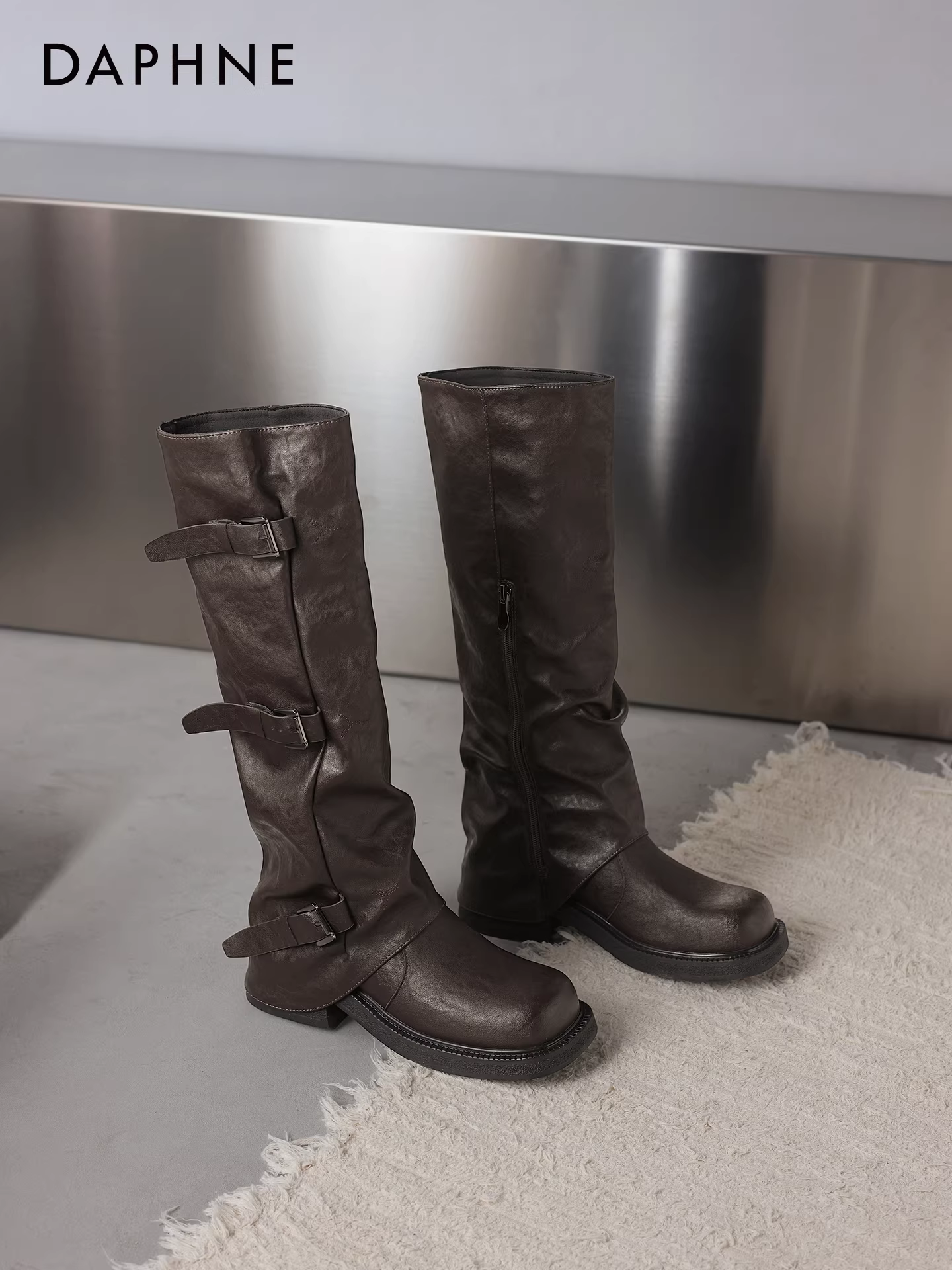 Giày bốt nữ Daphne mùa thu đông 2025 kiểu mới Melard đế dày cổ cao đi cưỡi ngựa