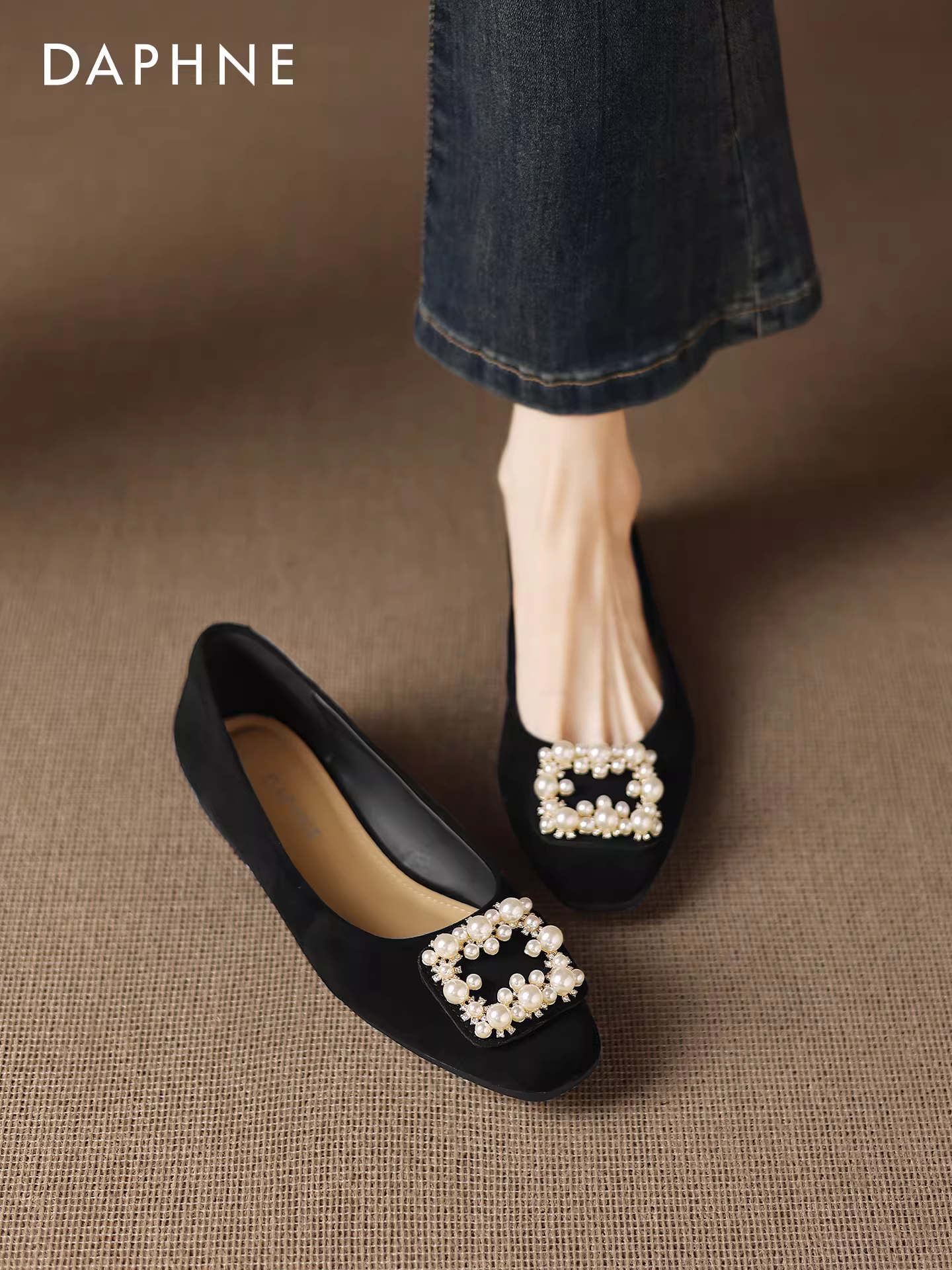 Giày bệt da cừu Daphne kiểu dáng nông dành cho nữ, mẫu mới 2025, phong cách Pháp, thoải mái, màu đen ngọc trai.