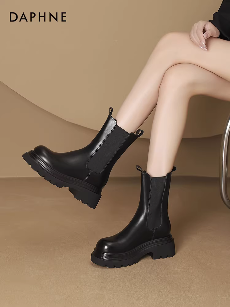 Giày Chelsea đen Daphne dành cho nữ kiểu mới 2025, giày nữ đế dày, kiểu ống khói, giày Martin nhỏ nhắn dành cho nữ