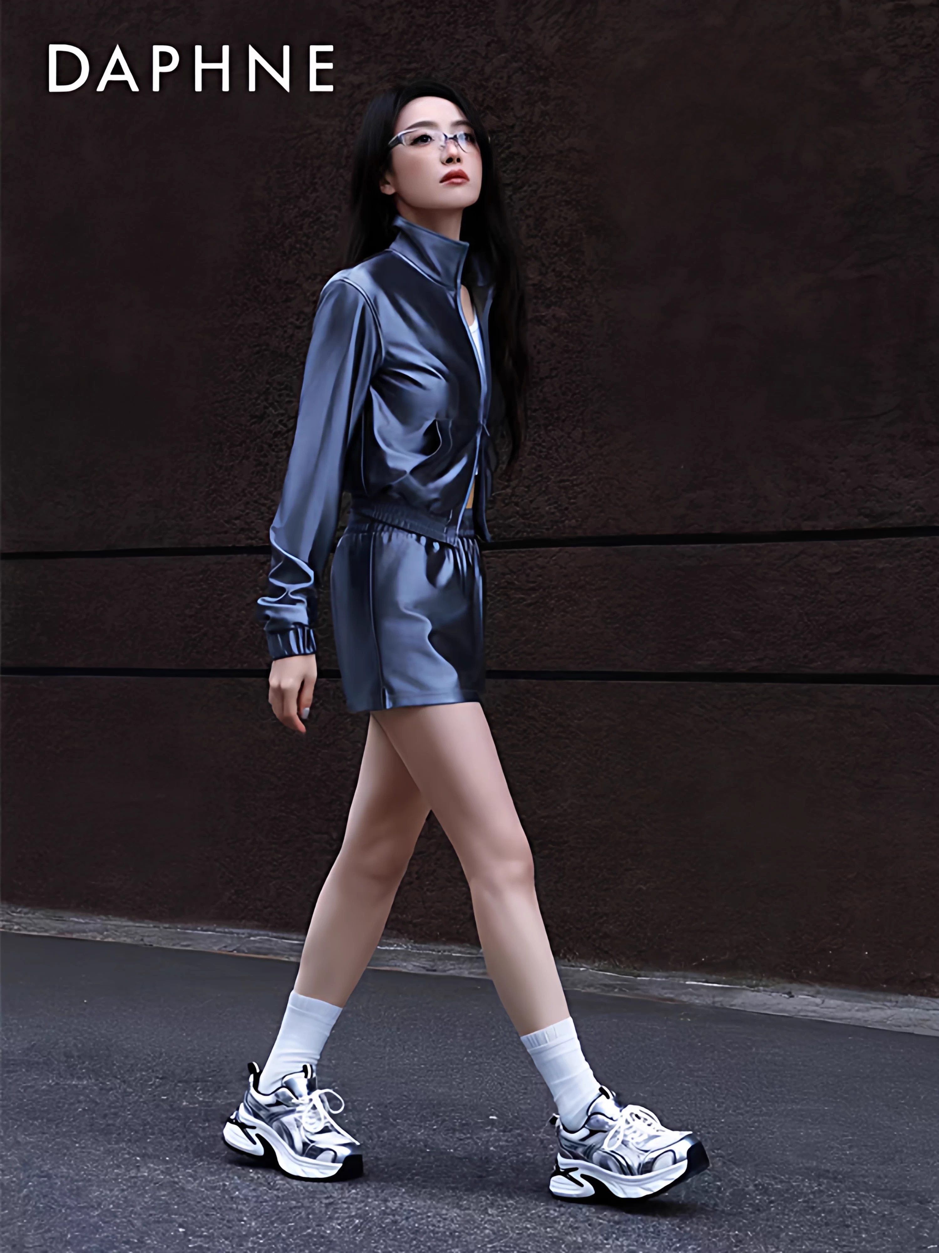 Giày nữ đế dày phong cách Song Qian, kiểu Daphne Cloud mềm mại, mẫu mới thu đông 2025, giày thể thao thời thượng.