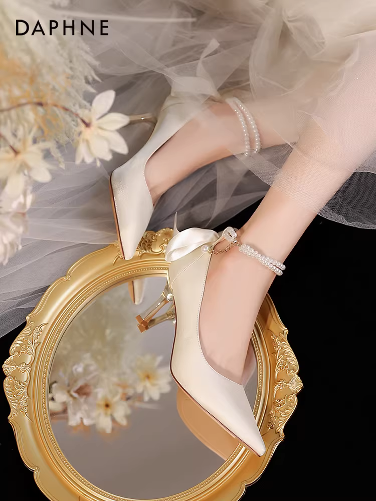 Giày cao gót Daphne dành cho nữ, kiểu dáng thu mới 2025, phối chân váy, giày cao gót thanh lịch, giày cưới, giày phù dâu, giày mũi nhọn đơn giản dành cho nữ.