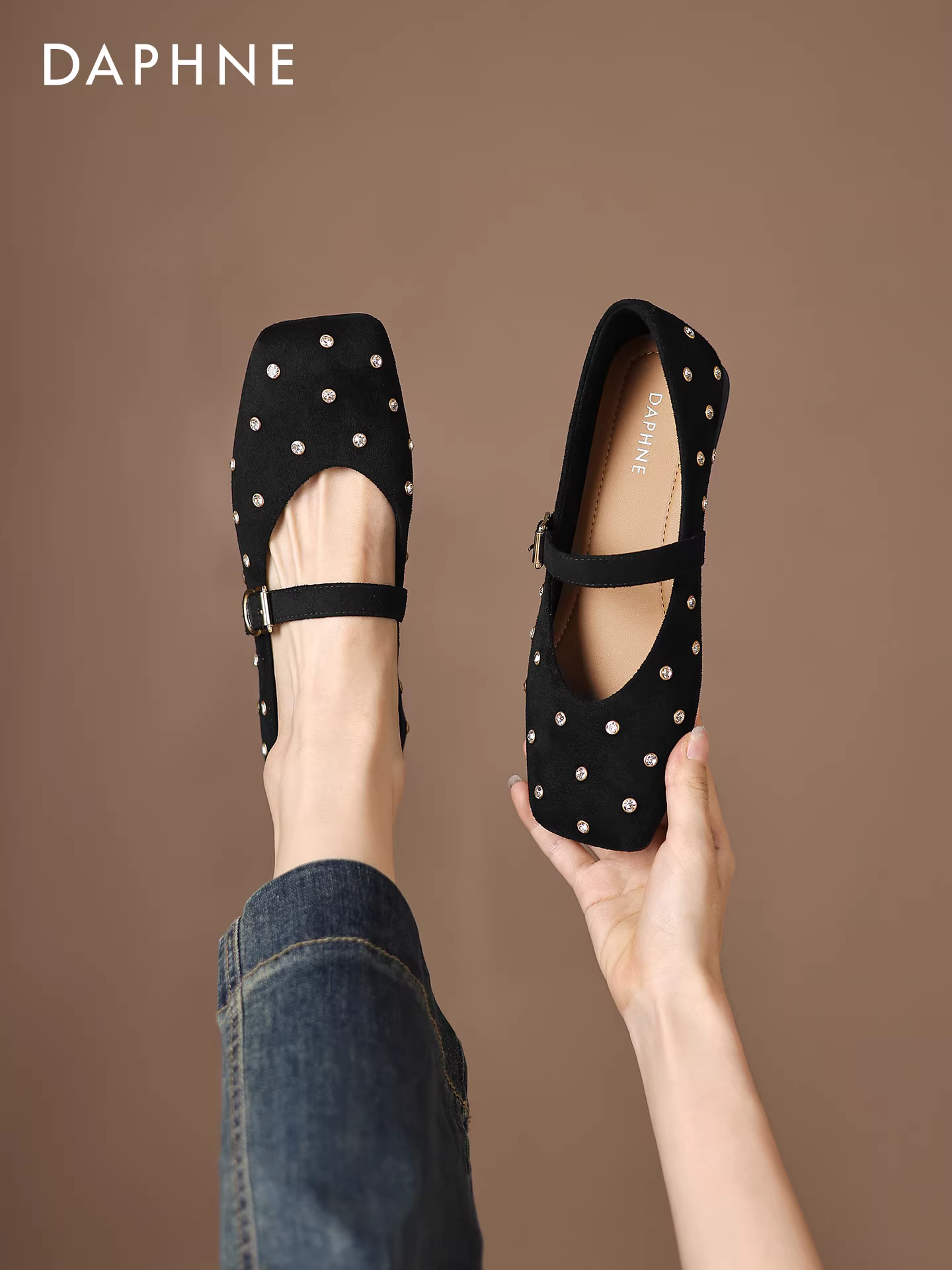 Giày bệt nữ Daphne đính đá, mẫu mới thu đông 2025, kiểu Mary Jane nông, cổ điển, thanh lịch, mũi vuông.