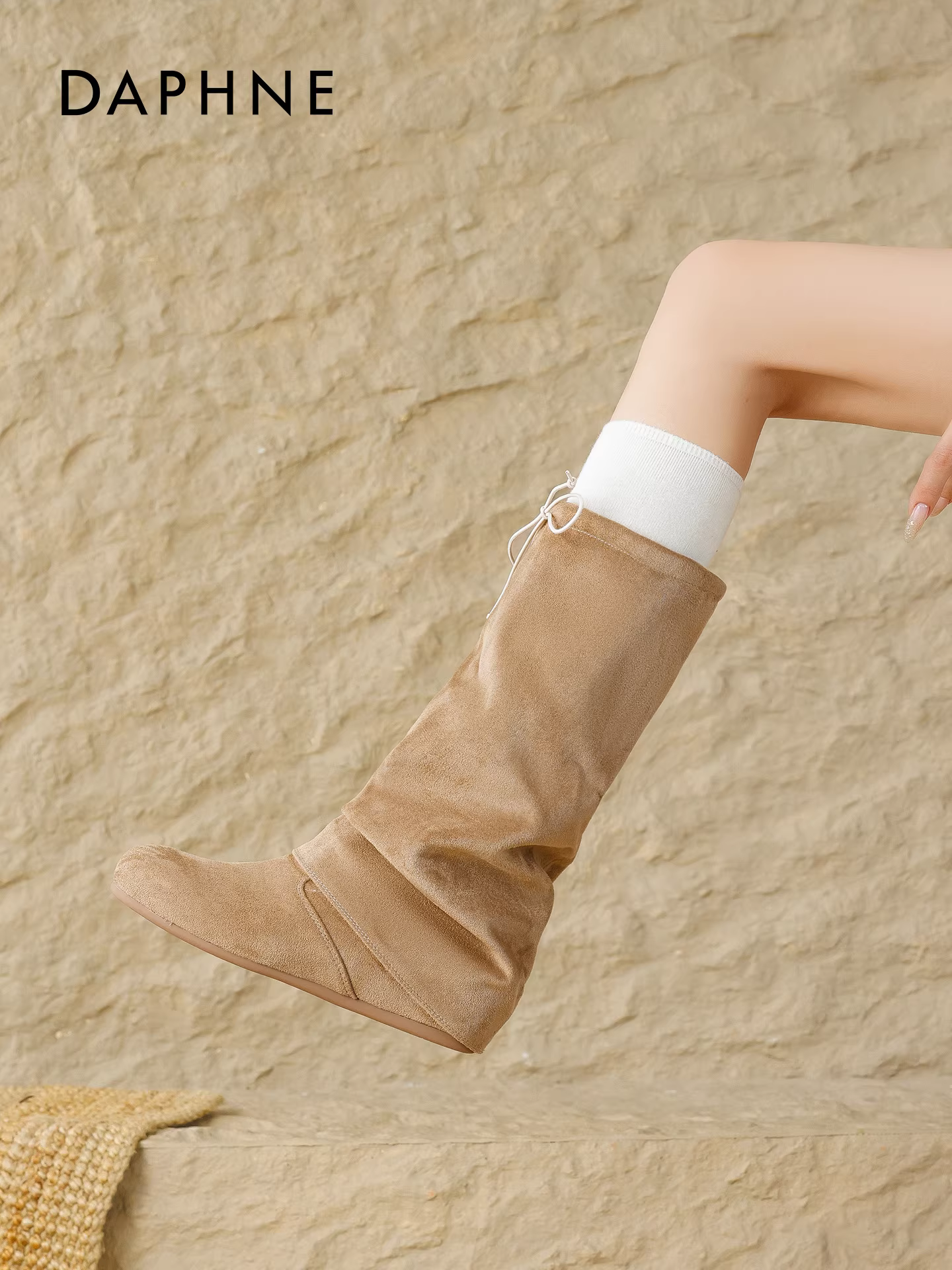 Giày bốt nữ Daphne Maillard cao cổ mùa thu đông 2025 kiểu mới, đế độn tăng chiều cao, kiểu cao bồi miền Tây.