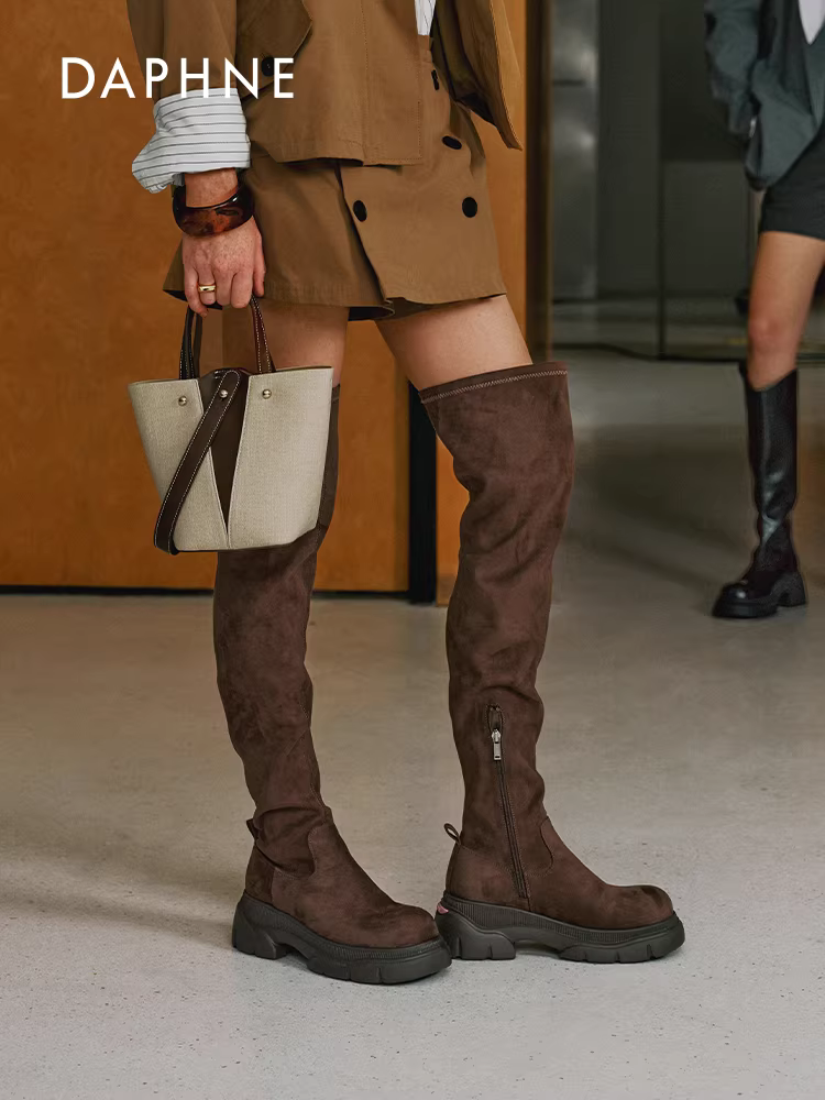Giày bốt cao quá đầu gối Daphne Cloud Soft Giày bốt dài nữ 2025 Giày bốt cưỡi ngựa đế dày mới mùa thu đông Giày bốt dài bằng da thật dành cho nữ