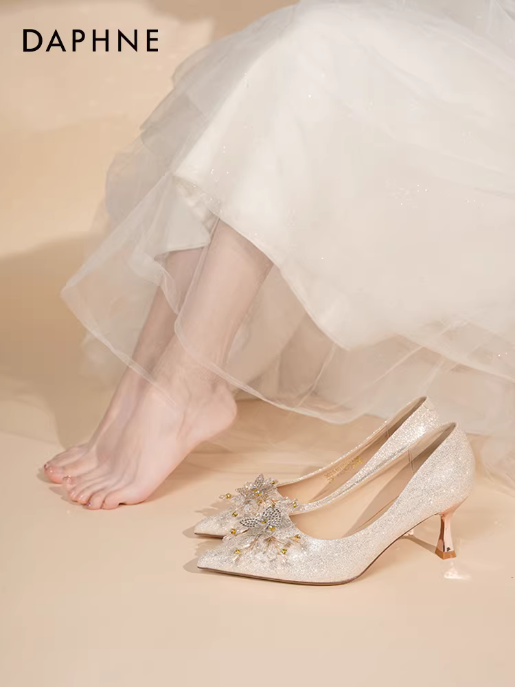 Giày cao gót mũi nhọn Daphne dành cho nữ, kiểu mới mùa thu 2025, giày nữ kiểu Pháp, giày cao gót đơn, giày cưới, giày cưới Xiuhe