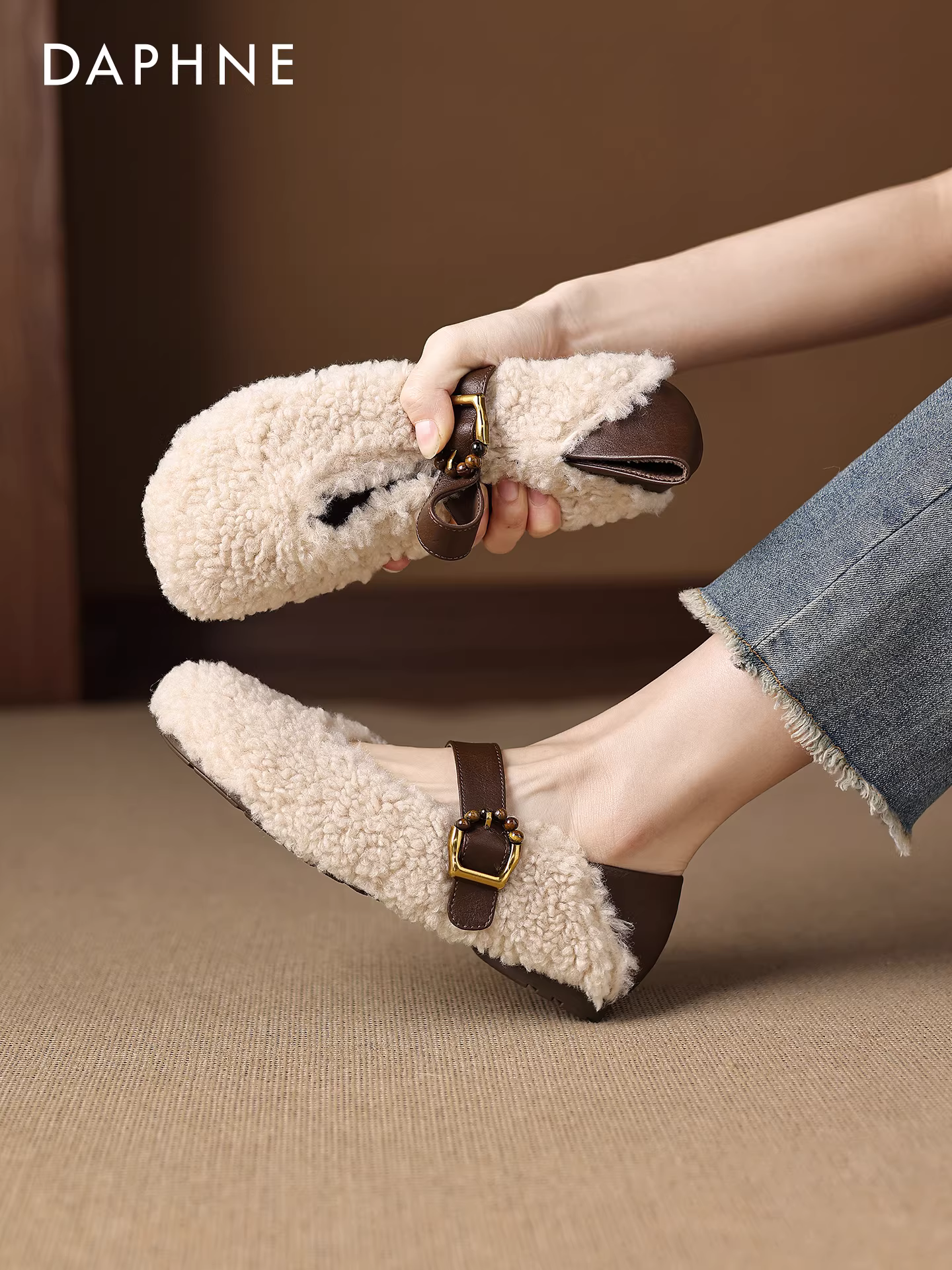 Giày Mary Jane lót lông Daphne dành cho nữ, mẫu mới mùa đông 2025, giày đế bằng lông mềm kiểu Birkenstock, giày bông ấm áp, ủng tuyết