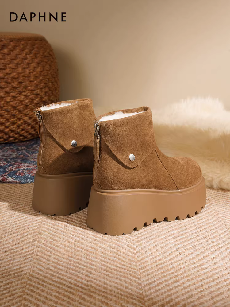 Giày bốt tuyết đế dày Daphne dành cho nữ 2025, giày mùa đông mới giữ ấm bằng cotton, tăng chiều cao, lót lông dày kiểu Birkenstock, bốt ngắn