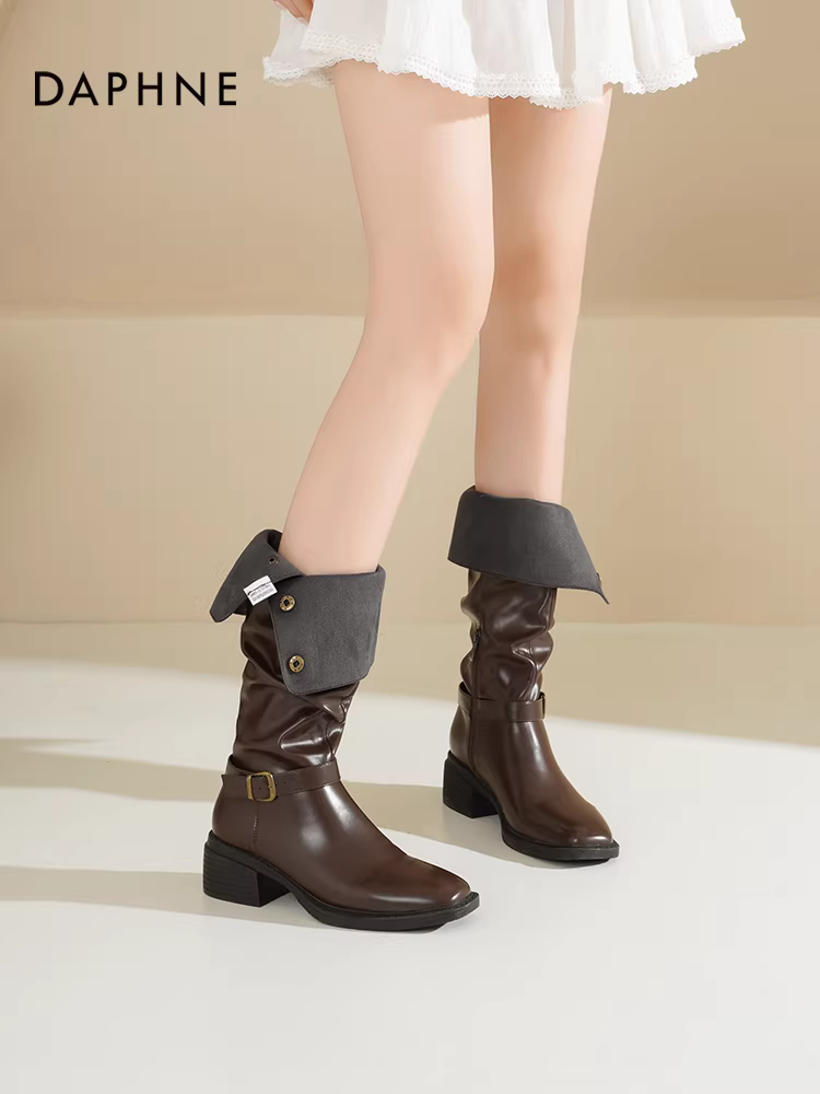 Giày bốt cao cổ đế dày Daphne dành cho nữ, mẫu mới thu 2025, kiểu xếp ly, kiểu dáng ôm dáng, giày bốt cưỡi ngựa Melard