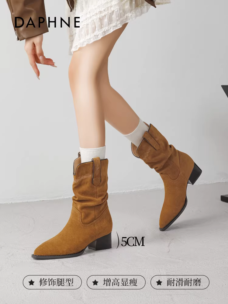 Giày bốt nữ Daphne màu kaki, kiểu dáng xuông, mùa thu 2025, mũi nhọn, cao đến giữa bắp chân, gót dày, kiểu cổ điển, màu Melard.