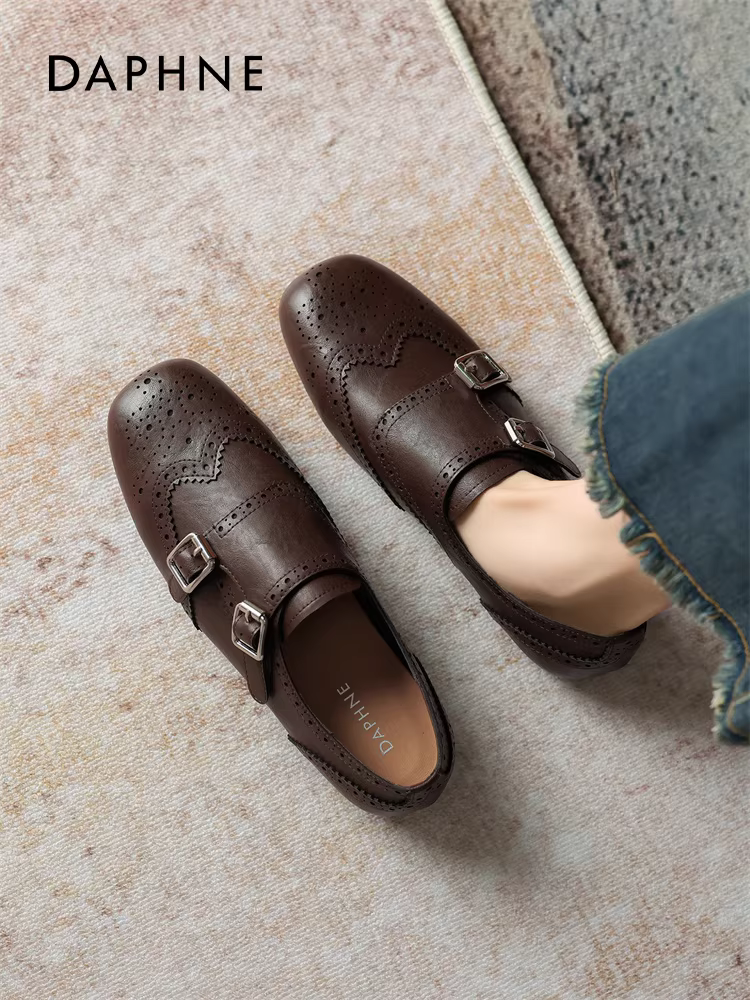 Giày bệt Daphne dành cho nữ mùa xuân 2026 mới phong cách retro Anh quốc đa năng giày da Baroque