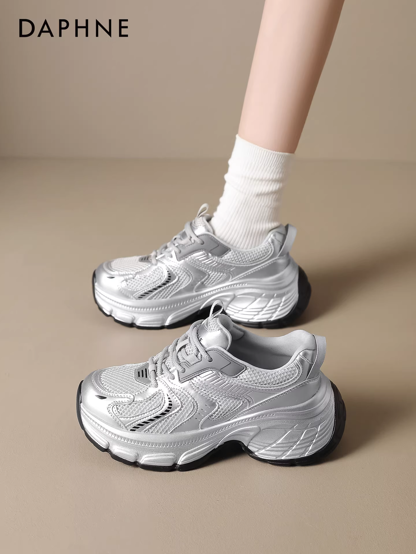 Giày thể thao nữ Daphne Silver Dad 2025 mới mùa thu đế dày tăng chiều cao giày nữ mùa xuân thu giày thể thao thường ngày