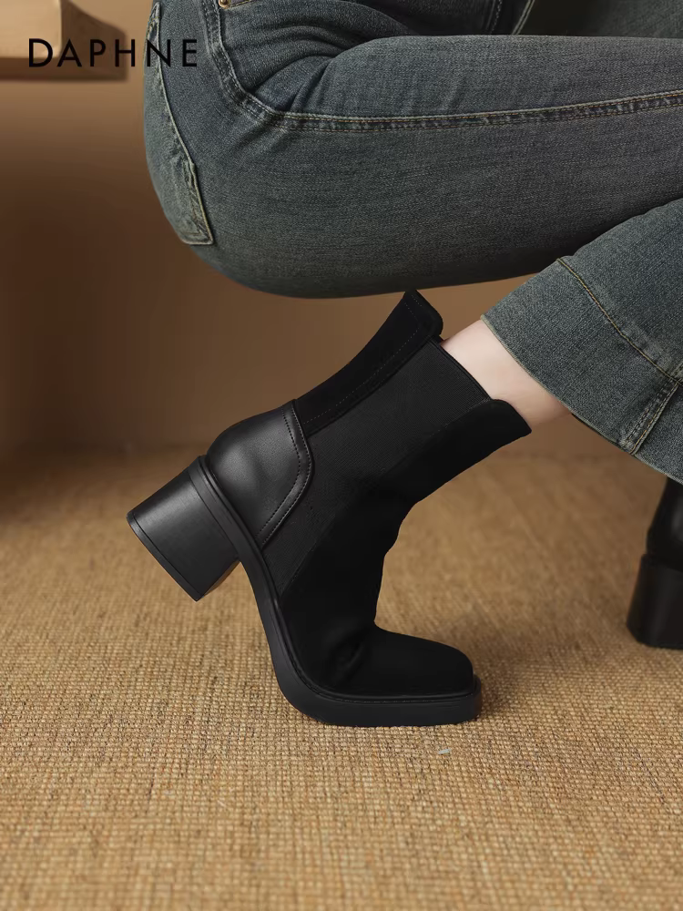 Giày bốt ngắn Daphne dành cho nữ 2025, kiểu dáng mới mùa đông, ôm chân, kiểu Chelsea, cao gót, gót thô, lót lông, kiểu Martin