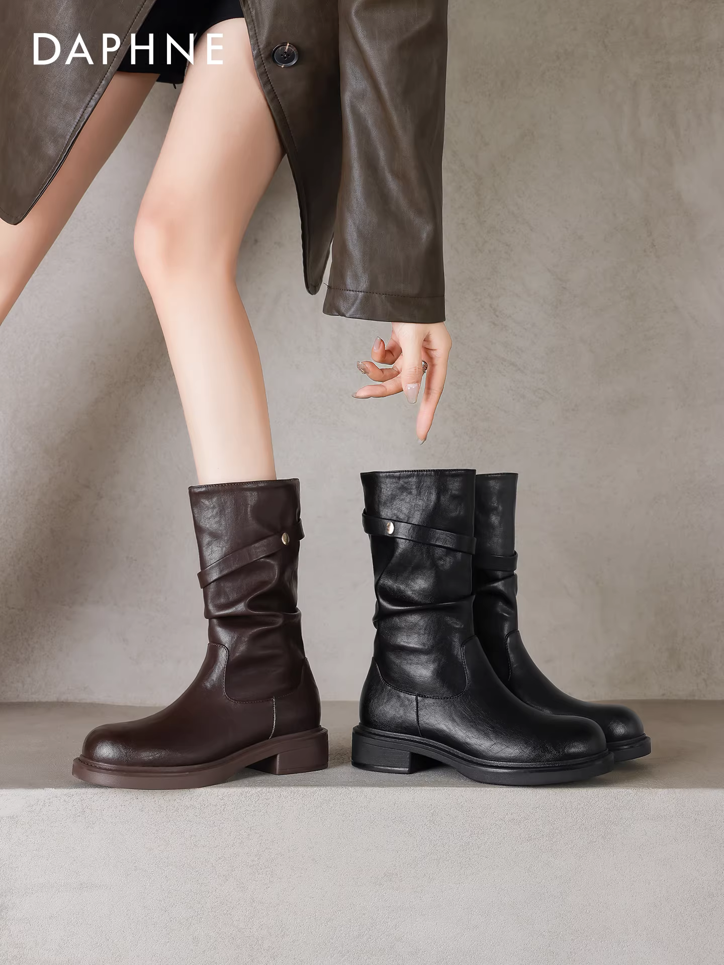 Giày bốt ngắn Daphne, bốt đen nữ, bốt cao đến giữa bắp chân, mẫu mới mùa đông 2025, bốt cao gót thô, bốt cưỡi ngựa, bốt Martin lót lông