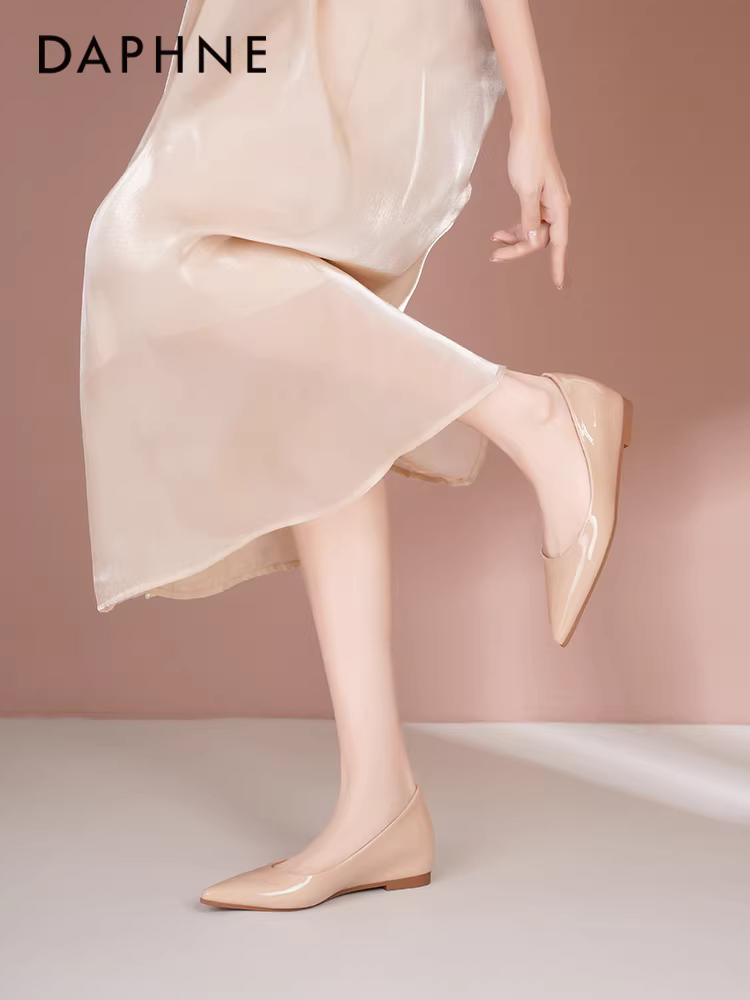 Giày nữ Daphne 2025 kiểu thu mới, giày nữ tăng chiều cao, kiểu dáng thanh lịch, đi làm, mũi nhọn kiểu Pháp, màu nude, gót cao