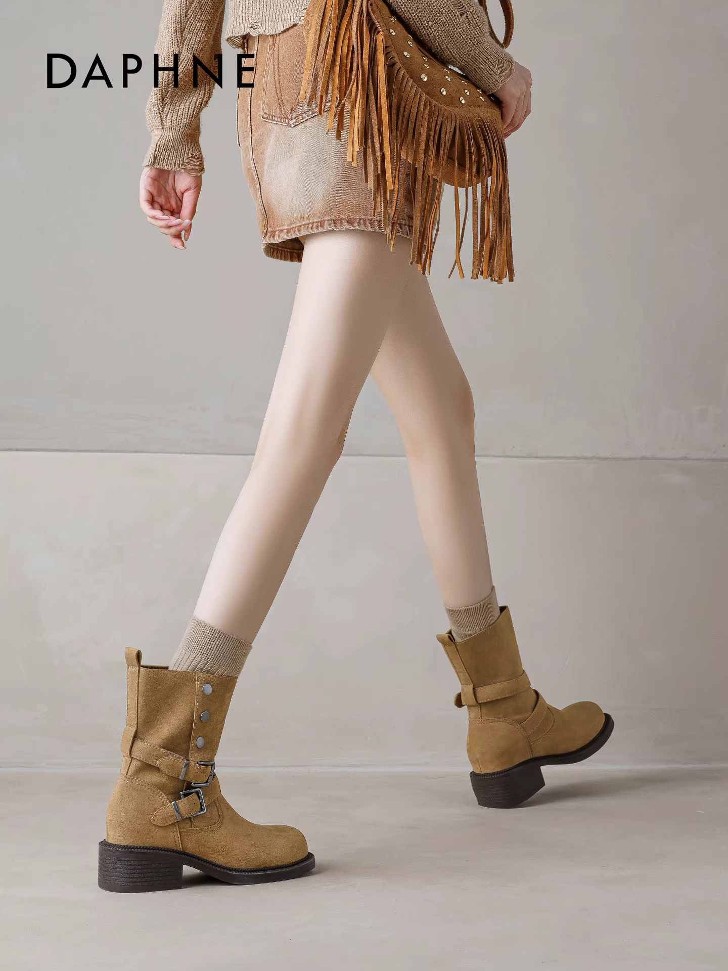 Giày bốt Melard màu cà phê của Daphne, kiểu bốt cao đến giữa bắp chân dành cho nữ, mẫu mới 2025, giày bốt cưỡi ngựa cao gót với đế nâng chiều cao ẩn và gót thô, kiểu bốt ngắn.