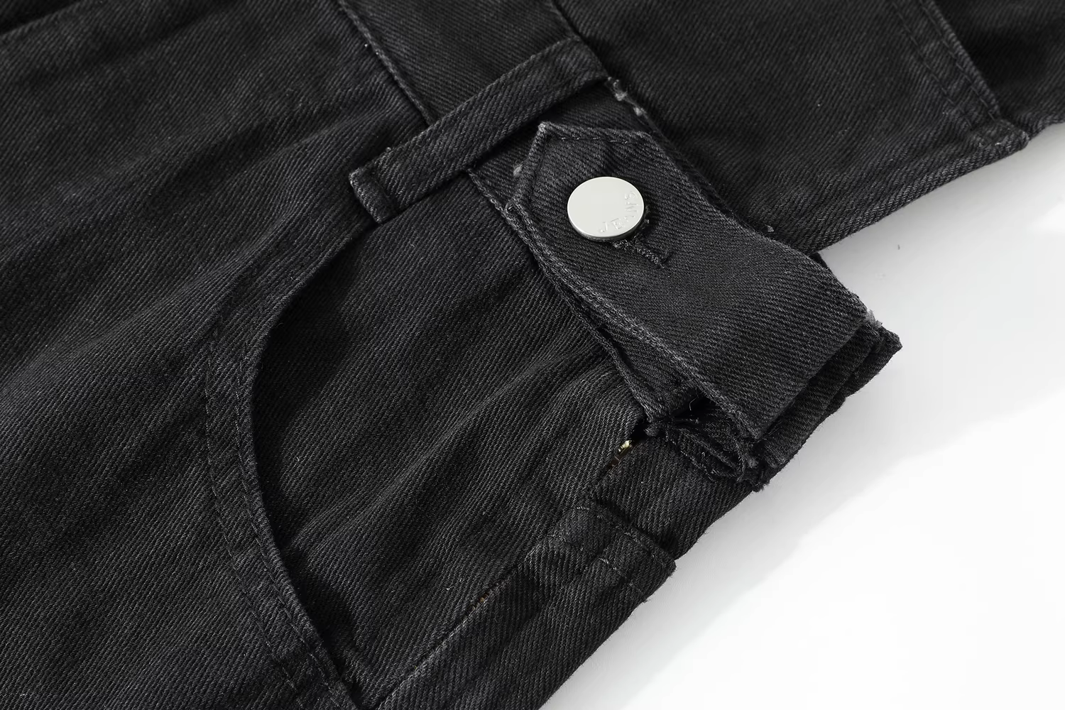 Quần short denim công sở giản dị, trẻ trung dành cho nữ, thiết kế mùa hè mới với kiểu dáng jumpsuit ống rộng độc đáo.