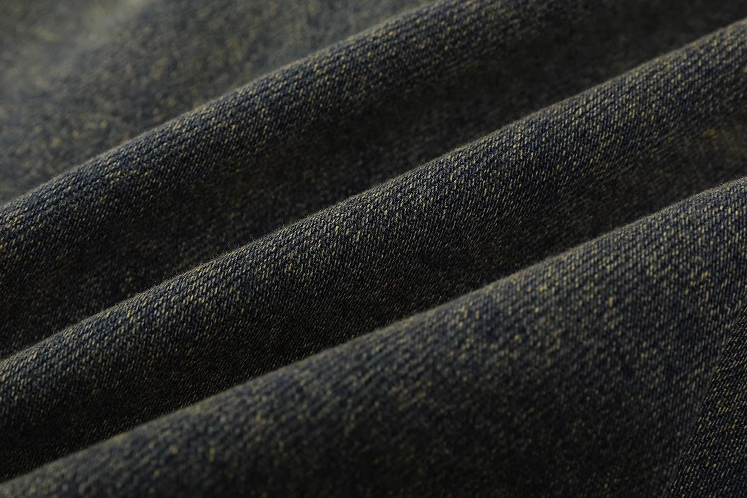 Áo khoác denim ngắn kiểu Mỹ cổ điển dành cho nữ, thiết kế mới phổ biến mùa thu 2025 dành cho phụ nữ nhỏ nhắn