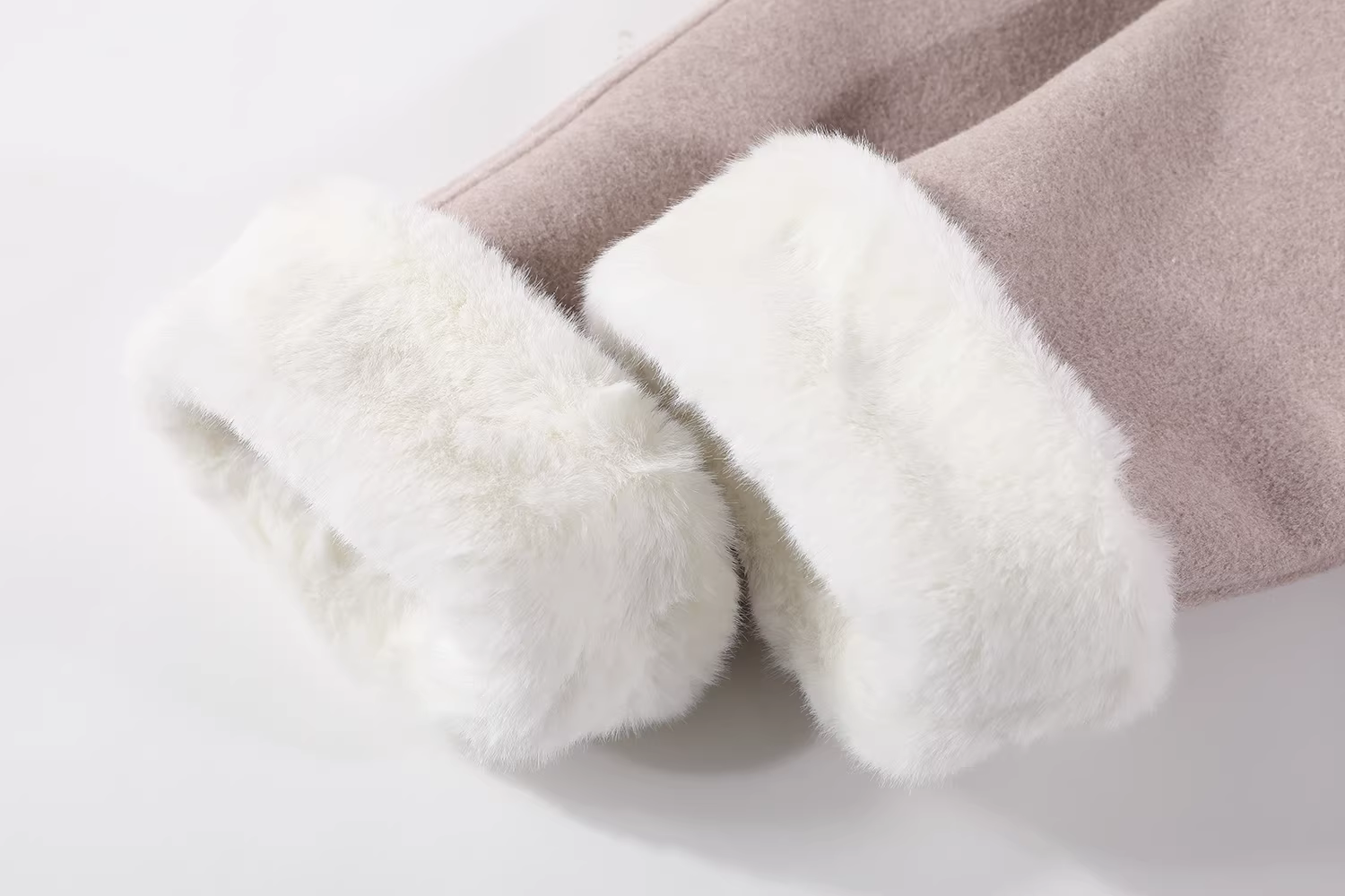 Áo khoác cashmere ngắn hai mặt kiểu Hàn Quốc có khuy sừng dành cho phụ nữ nhỏ nhắn, mùa thu đông, cao cấp và siêu phong cách.