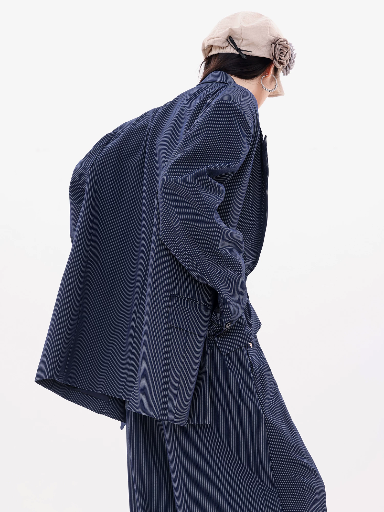 ABWLR Art Editor - Áo khoác blazer sọc nguyên bản dành cho nữ, phong cách mùa thu mới, áo vest đa năng dáng rộng, giản dị