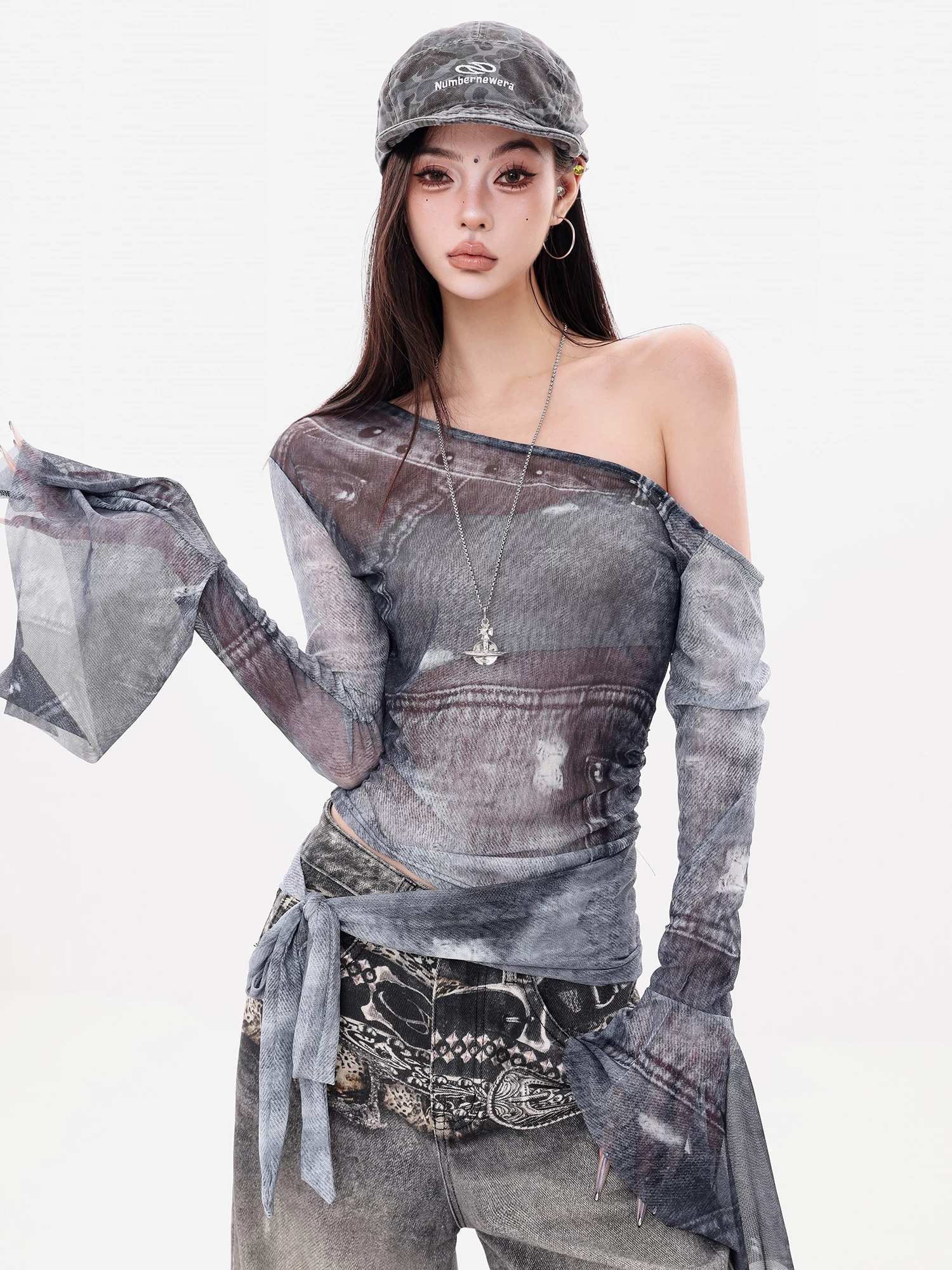 ABWLR Urban Illustrated - Áo thun lưới tay loe lệch vai phong cách hot girl nguyên bản dành cho nữ Thiết kế áo kiểu dáng ôm vừa vặn
