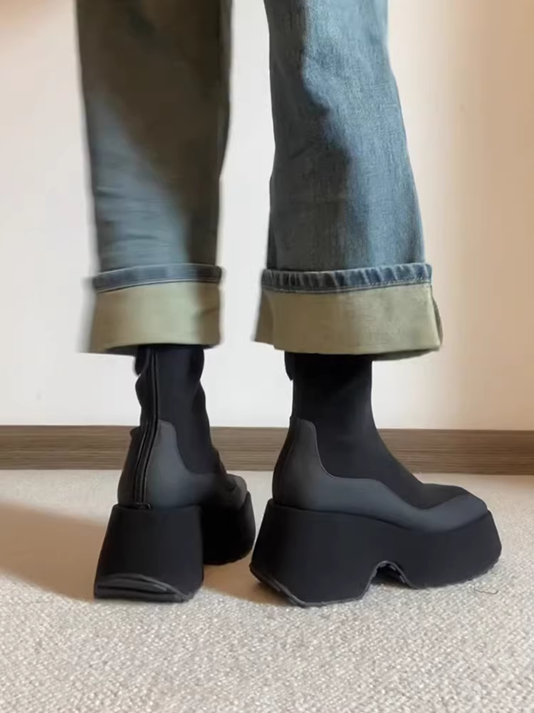 Phiên bản da bò ~ Giày bốt da thật đế dày co giãn dành cho nữ, giày bốt cổ ngắn phối màu mũi vuông tăng chiều cao, giày bốt Martin