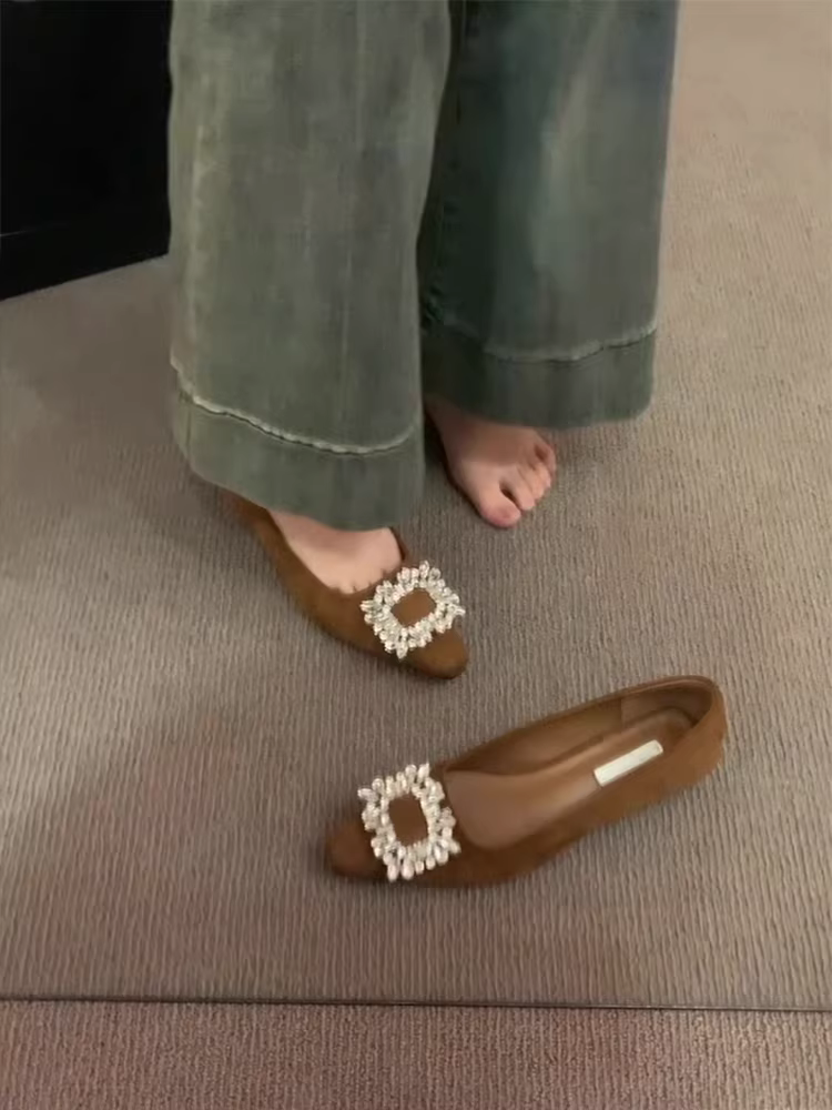 Phiên bản da cừu ~ Giày đế bằng có khóa vuông đính đá cổ điển dành cho nữ, giày đế bằng bằng da lộn nông, giày đi làm đa năng