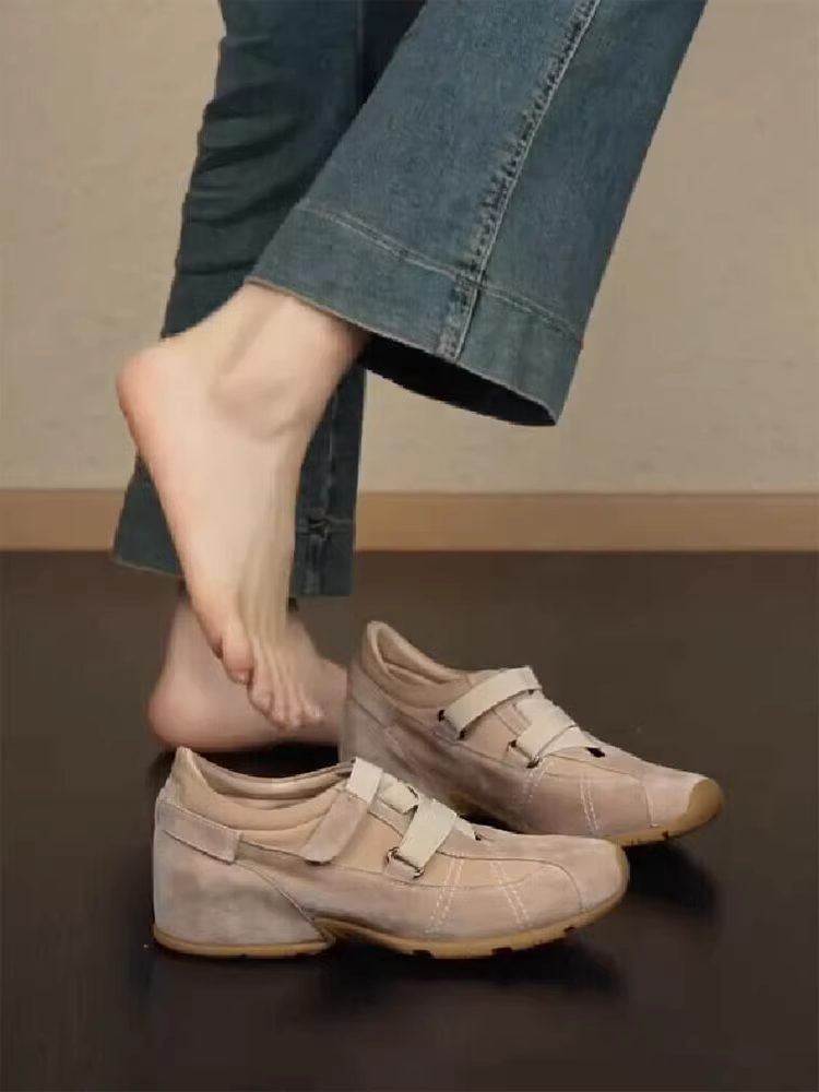 Phiên bản da cừu ~ Giày thể thao kiểu ballet thời trang mới dành cho nữ với độ tăng chiều cao ẩn, chất liệu da lộn, giày tập luyện kiểu Đức giản dị và thoải mái